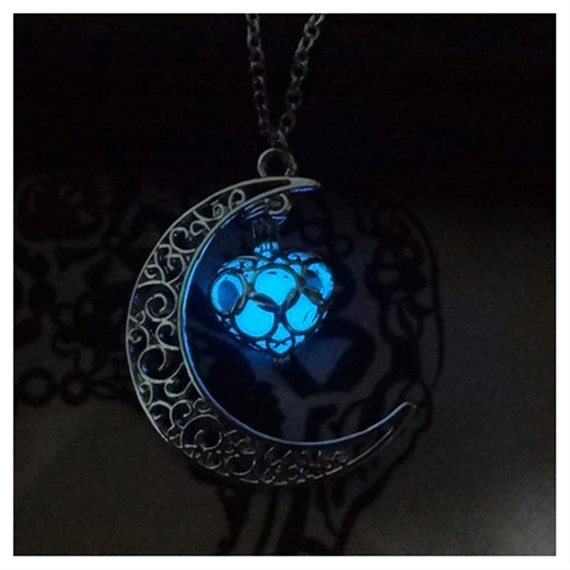 Glowing Pendant Necklace Silver Plated