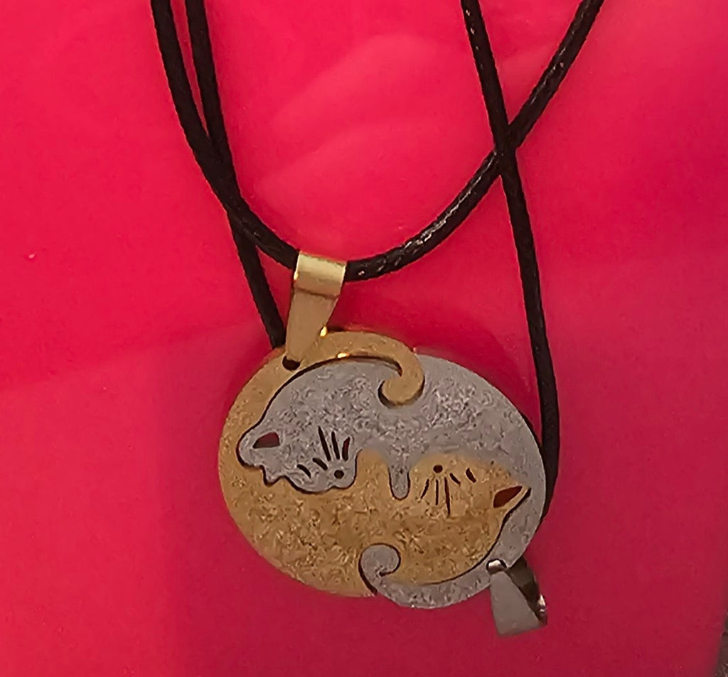 Yin Yang Cat Necklace – Matching Best Friend Pendant Set